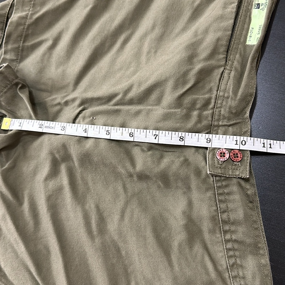 Vintage Polo Jeans Co. Olive green shorts. Size 12. - Picture 7 of 8